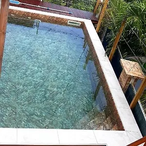 Bas De Larcher Avec Piscine Hébergement de vacances Le Marin